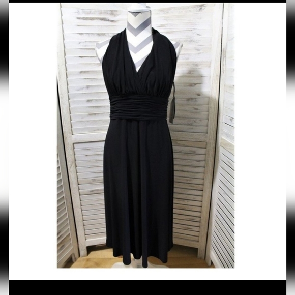 Black dress - Picture 5 of 5